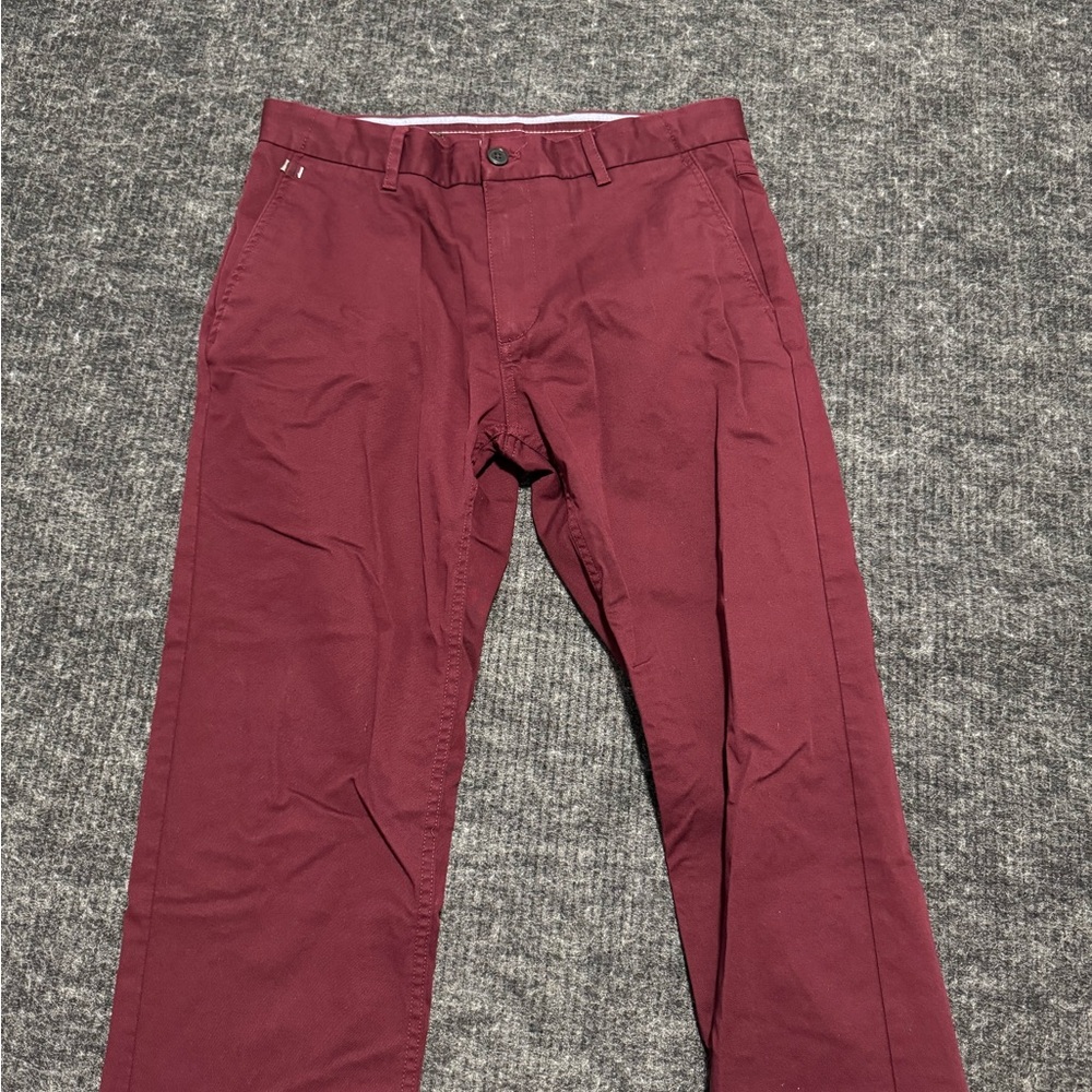 Zara Men's Burgundy Straight-Leg Chinos